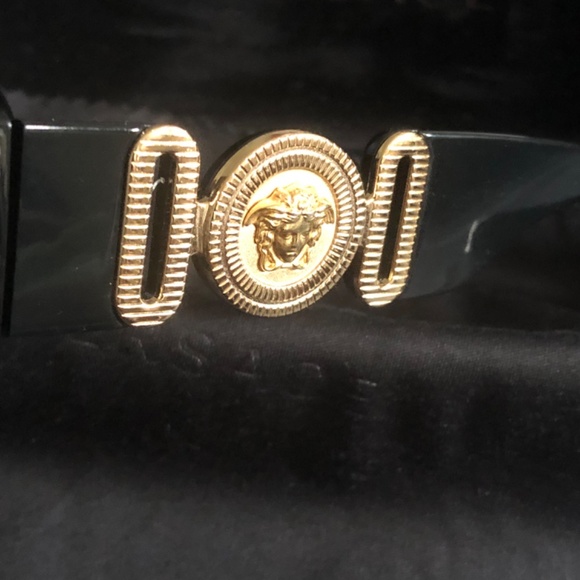 Authentic Versace sunglasses - Picture 2 of 2